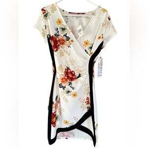 Women’s Almost Famous White Floral Dress size large, short Sleeve Dresses